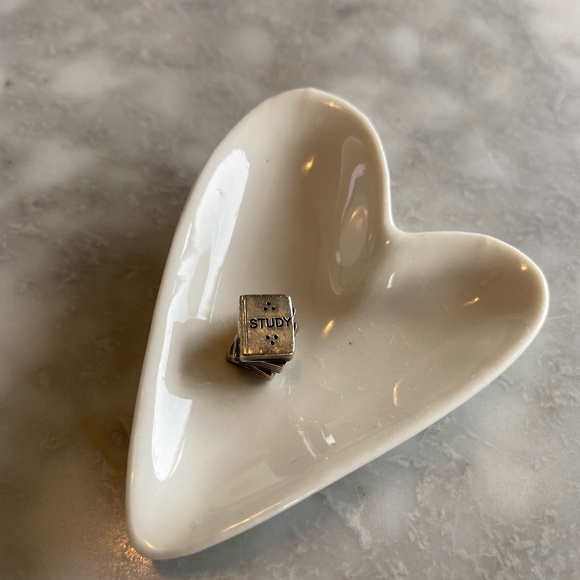 Pandora "study" charm - Picture 2 of 4